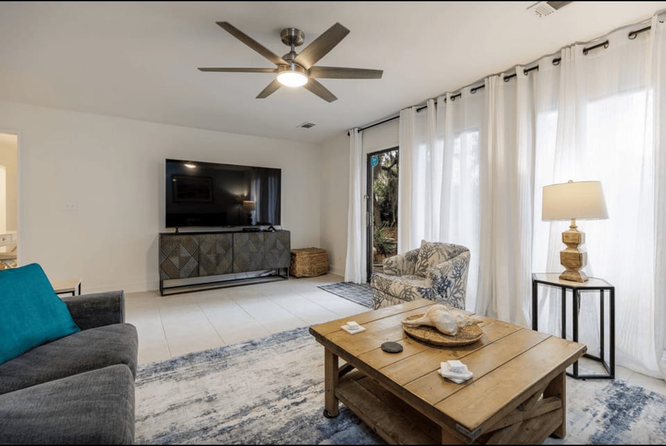 Spacious 3BR Villa | Walk to Beach, Golf & Tennis - Hilton Head Island
