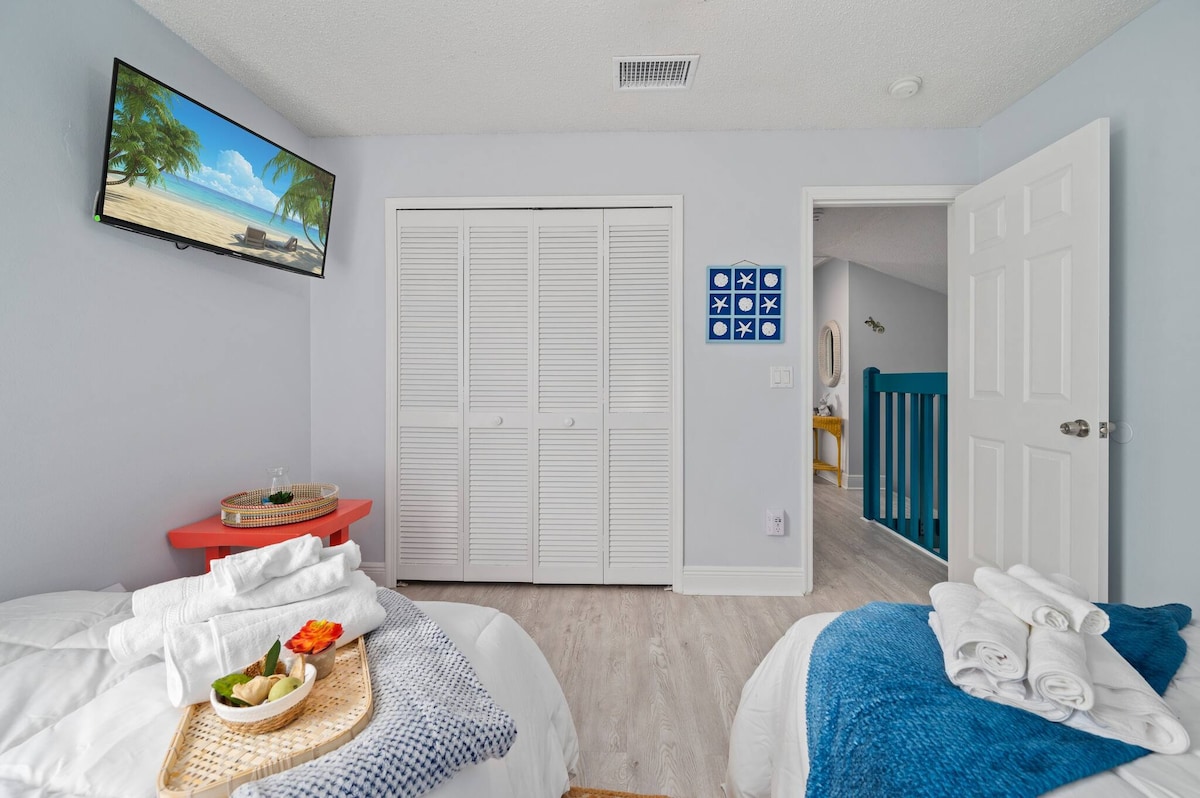 Retreat near Disney, Universal-Pool-Pet Friendly! image 17