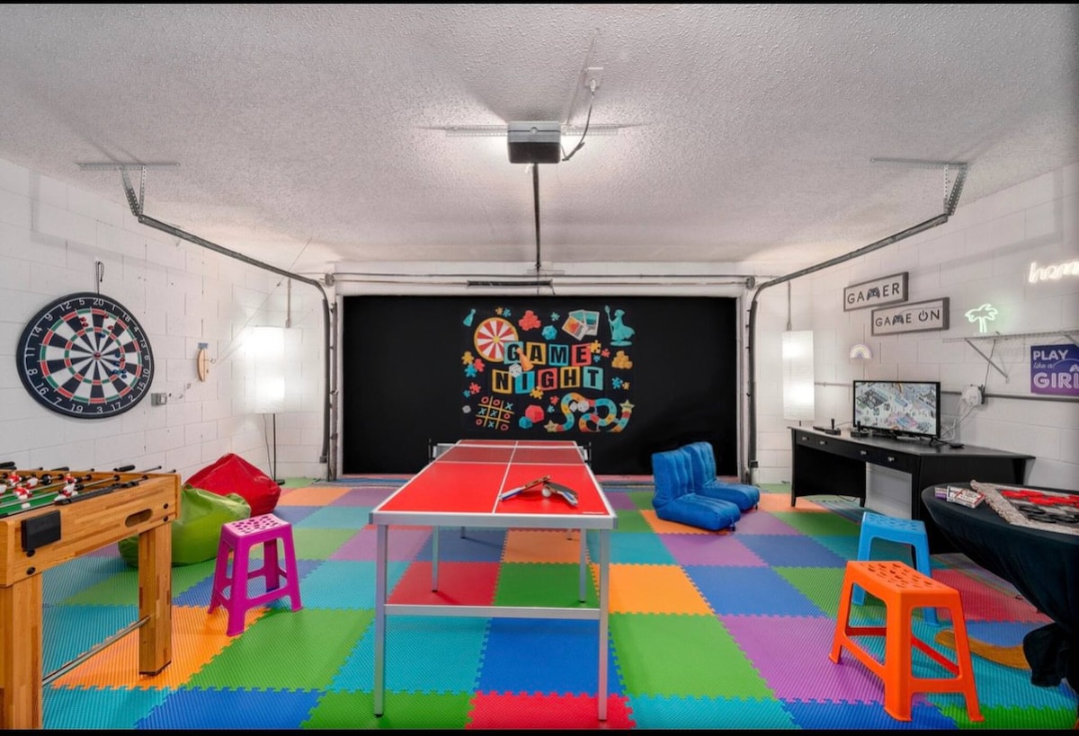 Retreat near Disney, Universal-Pool-Pet Friendly! image 24