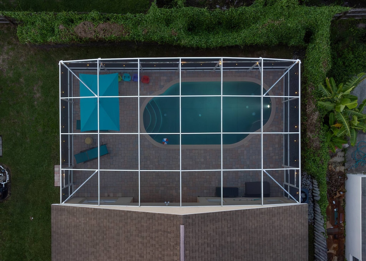 Retreat near Disney, Universal-Pool-Pet Friendly! image 2