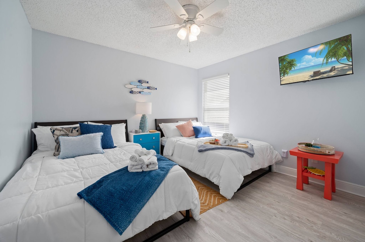 Retreat near Disney, Universal-Pool-Pet Friendly! image 5