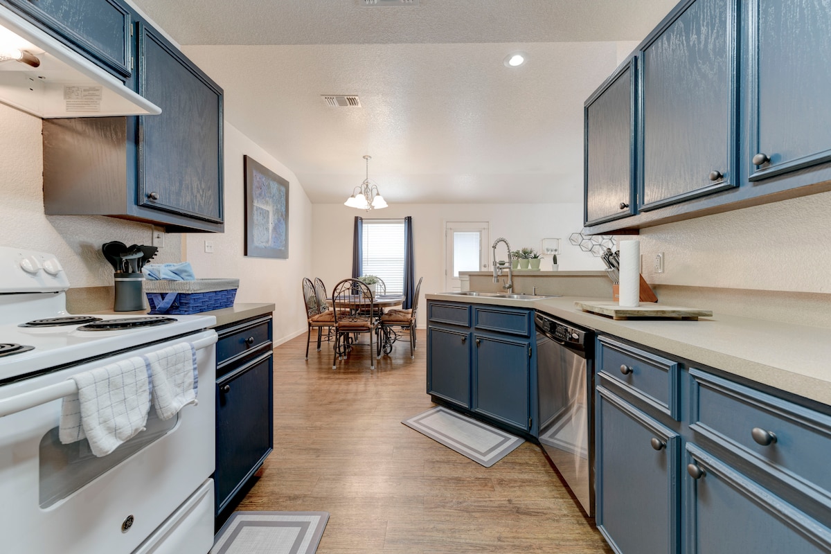 fully-furnished-3br2ba-townhome/