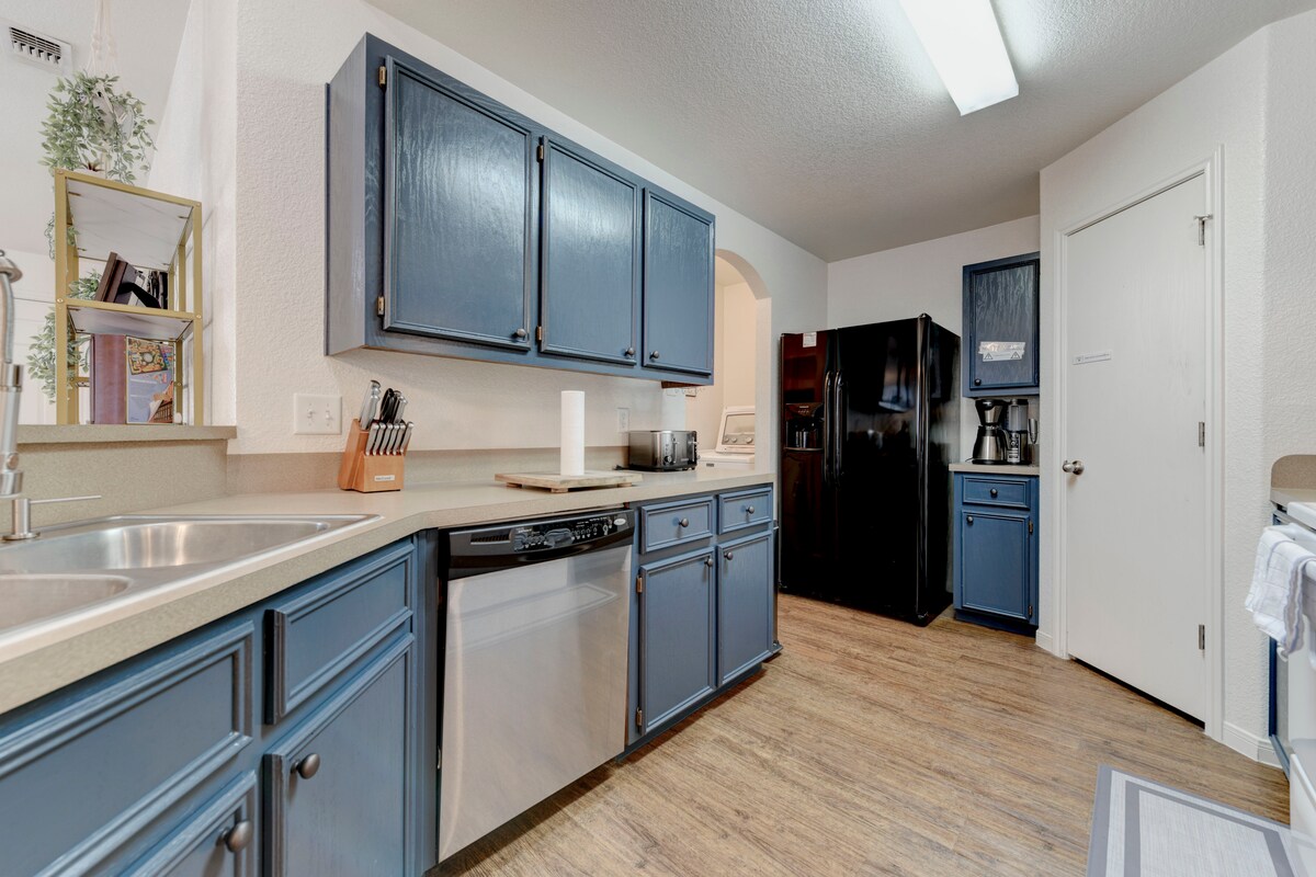 fully-furnished-3br2ba-townhome/