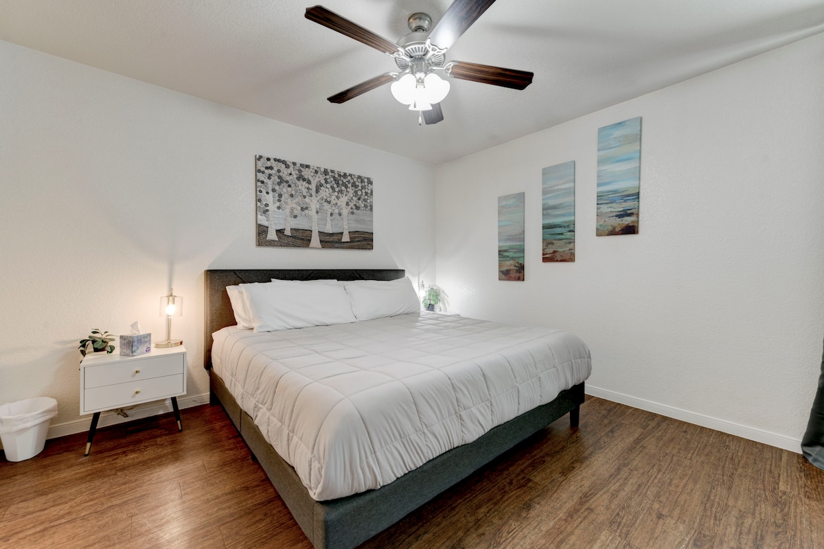 fully-furnished-3br2ba-townhome/