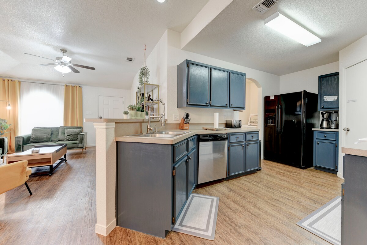 fully-furnished-3br2ba-townhome/