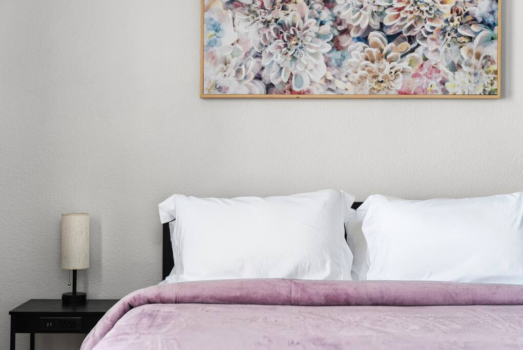 4br-flexible-stays-wifi-office-near-airport/