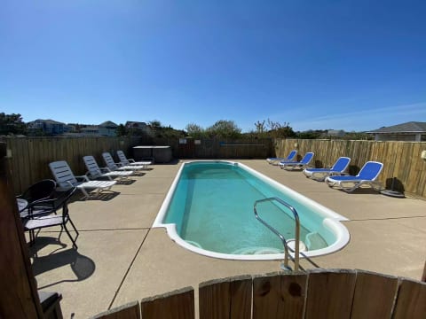 Shell Of A Good Time (Corolla Vacation Home)