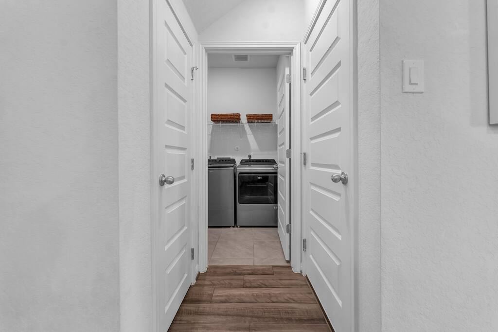 new-casa-azul-oasis-or-close-to-lackland-and-seaworld/