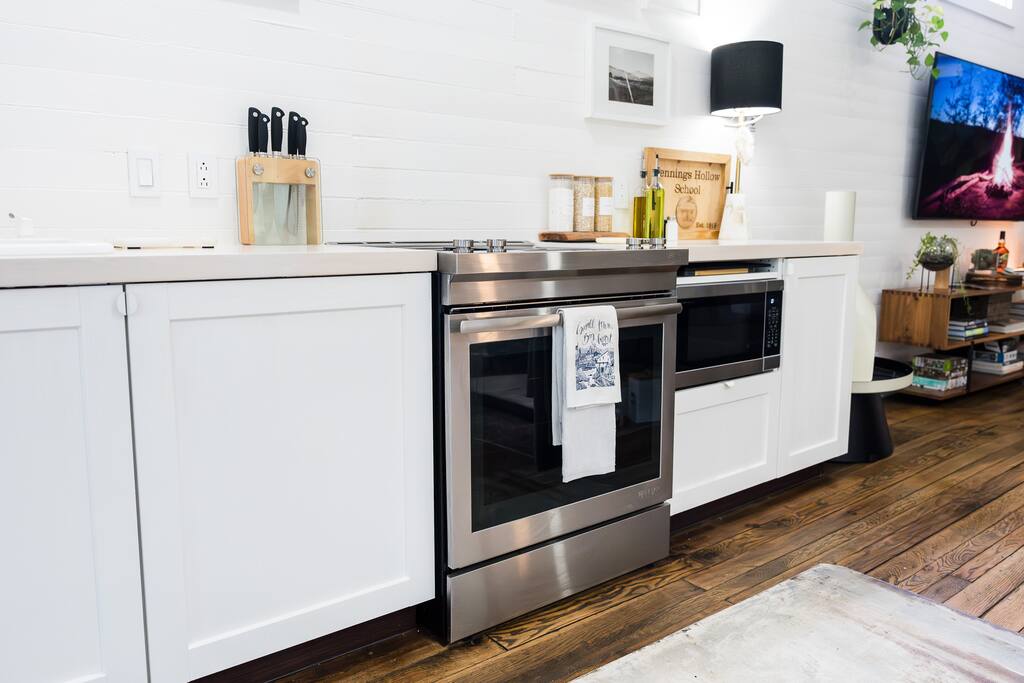 hidden-creek-schoolhouse/