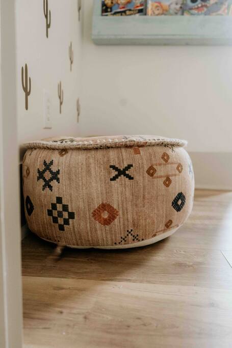 charlotte-n.c.-unique-and-beautiful-home/