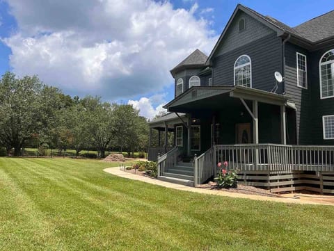 Charlotte N.C. Unique and beautiful Home
