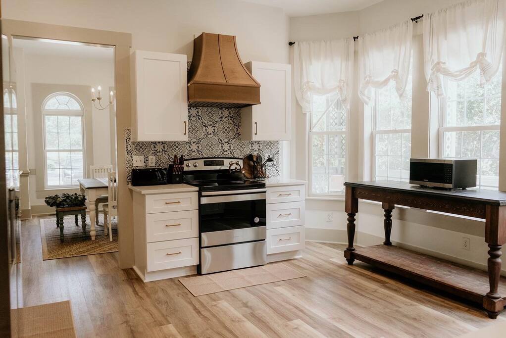 charlotte-n.c.-unique-and-beautiful-home/