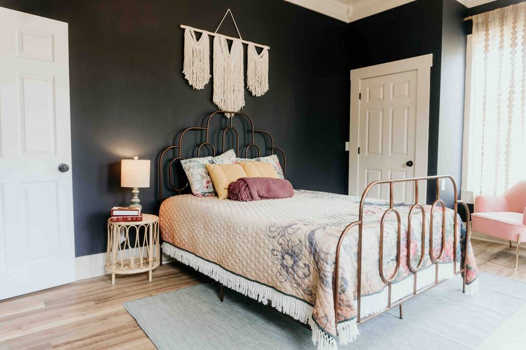 charlotte-n.c.-unique-and-beautiful-home/