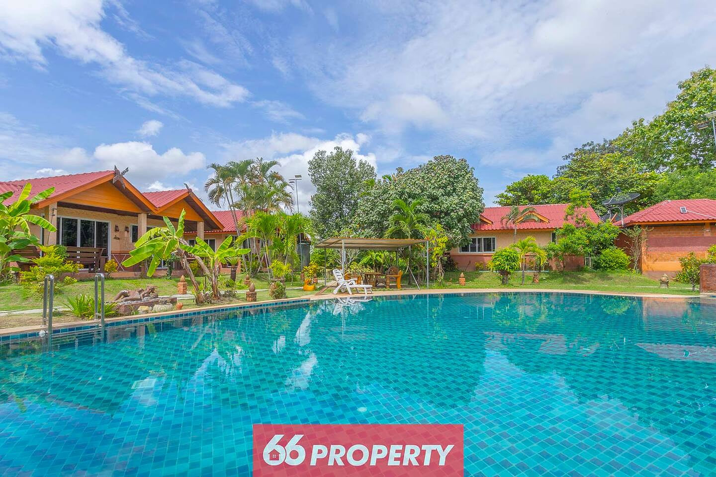 Thai Bungalow Resort • 14BR + Pool & Mini Golf