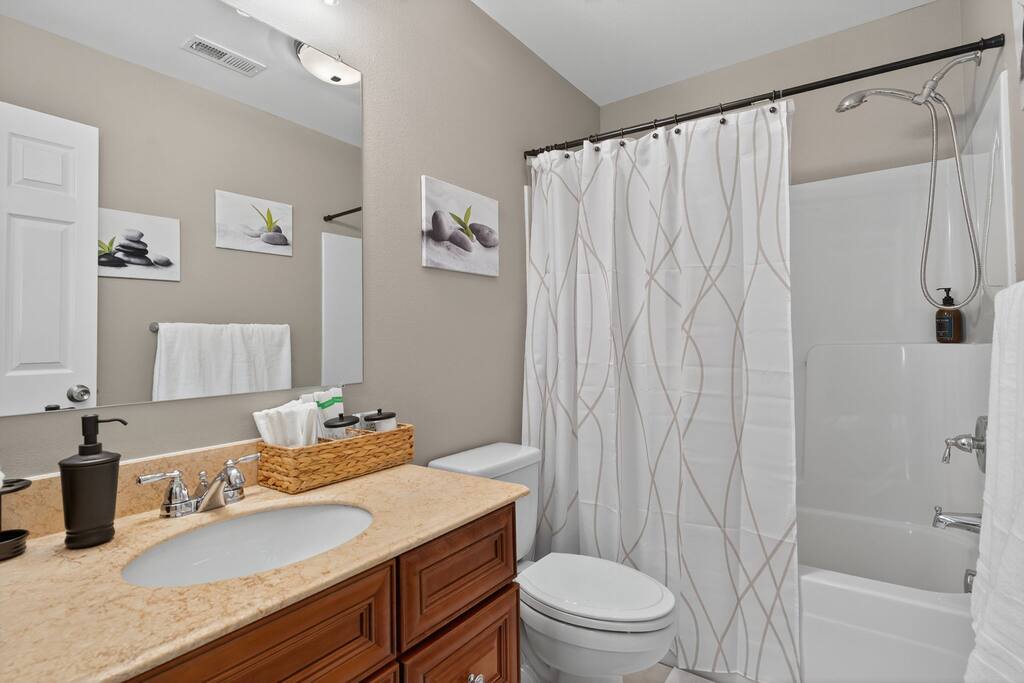 gardenhome-getaway-or-near-golf-and-wine-country/