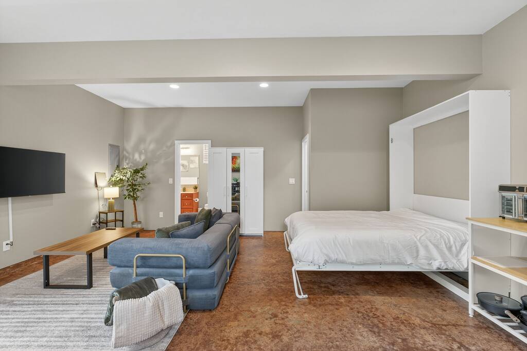 suburban-studio-or-near-golf-wineries-and-dining/