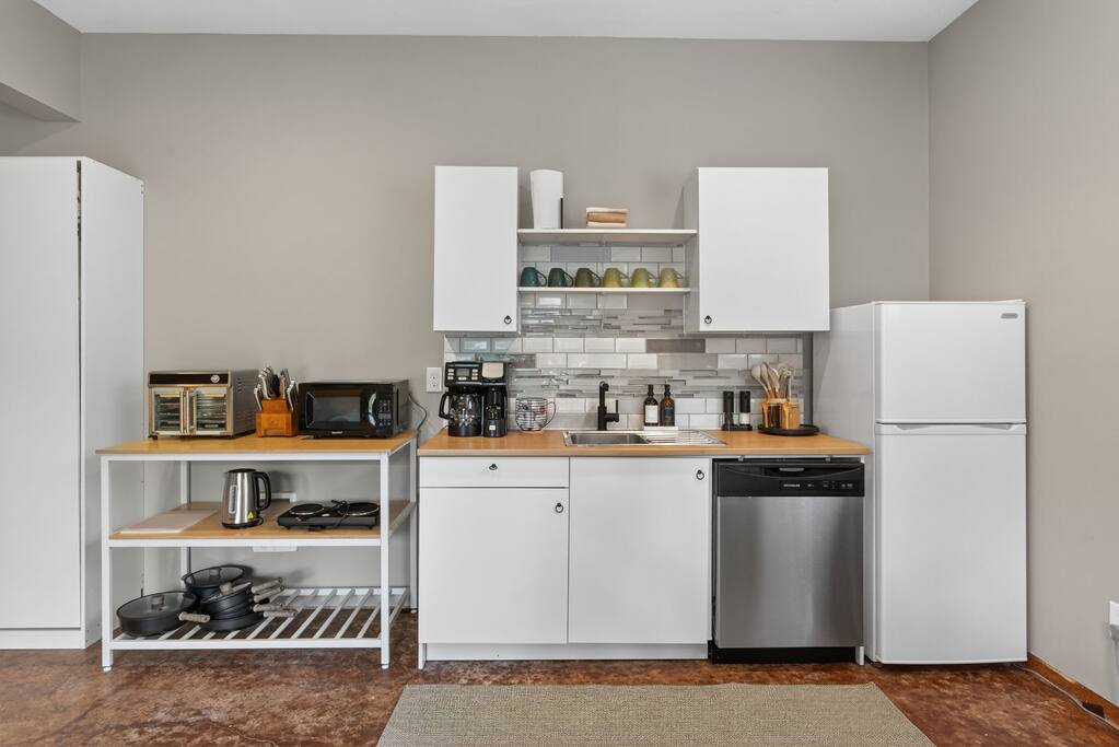 suburban-studio-or-near-golf-wineries-and-dining/