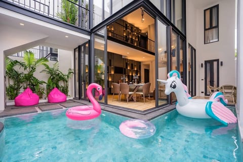 Moon 5-Bedroom Luxury Pool Villa