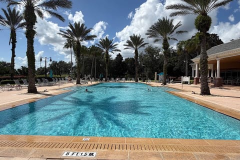 3 Bedroom Luxury Resort Condo 10 Min. From Disney! - Apartment