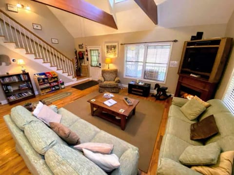 Creekside Cottage