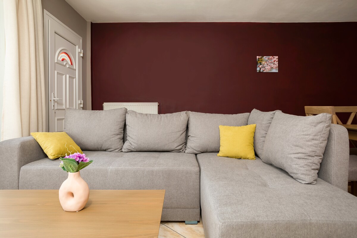 tumeremos-zante-apt-8-people-gazebo-with-bbq/