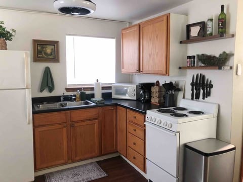 Cozy Cabin in AR Wine Country! Fast WiFi!