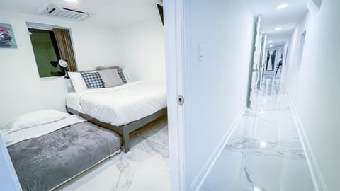 4BR DC Garden Level Suite