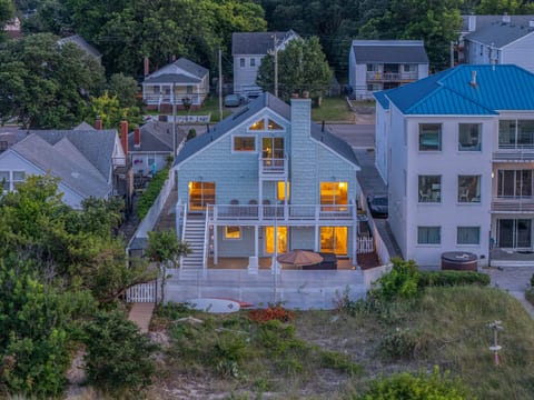 The Sunrise Retreat is 3 levels, with a deck on each level