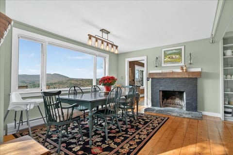 Charming Home with Lake and Mountain View