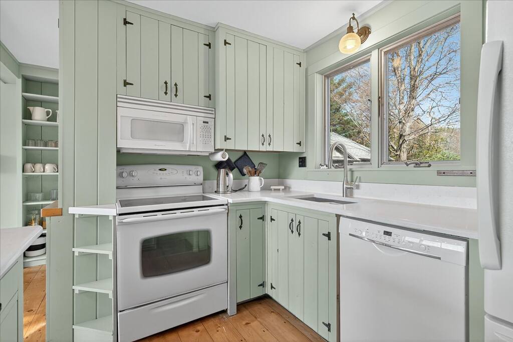 the-vermont-vista-cabin-*-private-10-acre-escape/