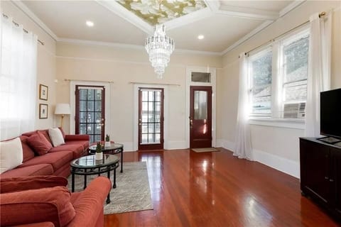 Spacious 4BR Retreat