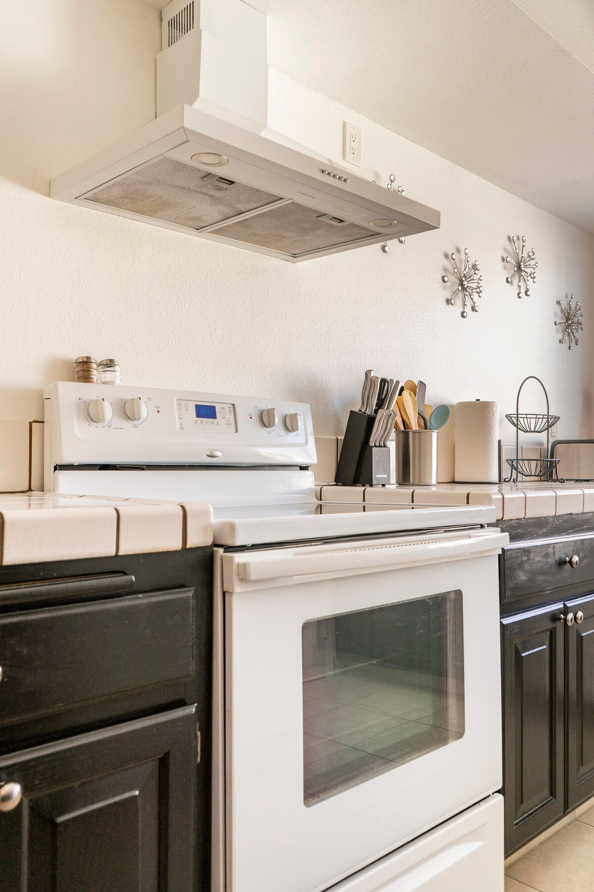 Spacious 2 Bdr Condo w/ 2 Pools by Downtown PS image 24