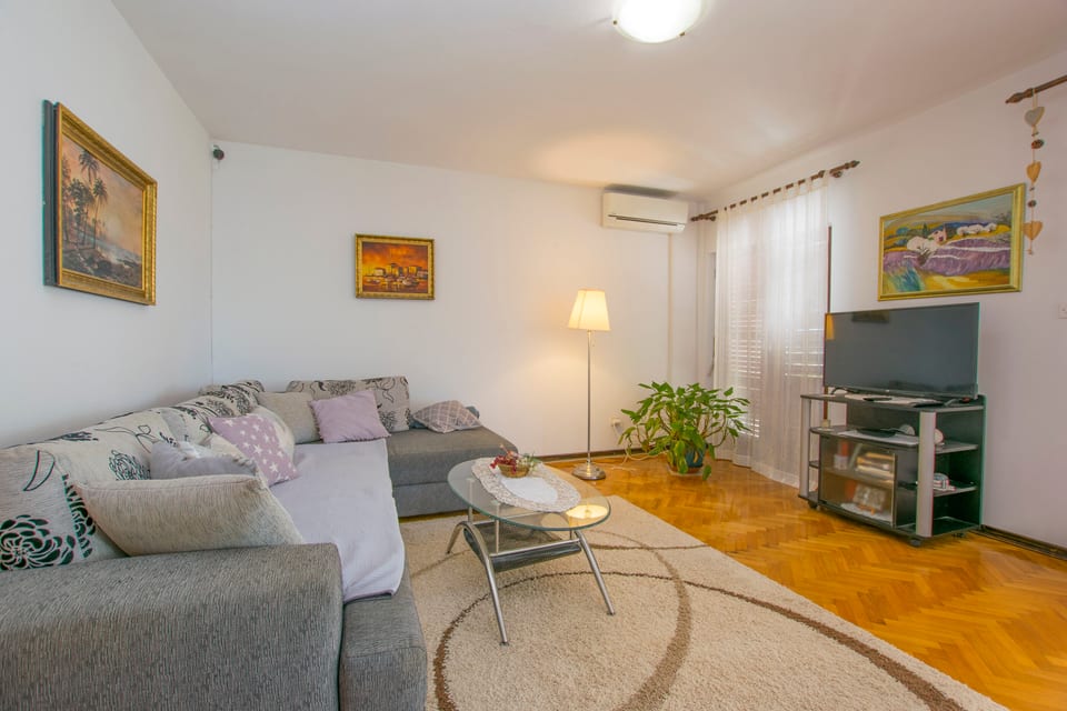 Apartments Rasic - Unit 377914-13