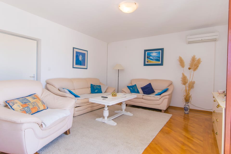 Apartments Rasic - Unit 377915-13