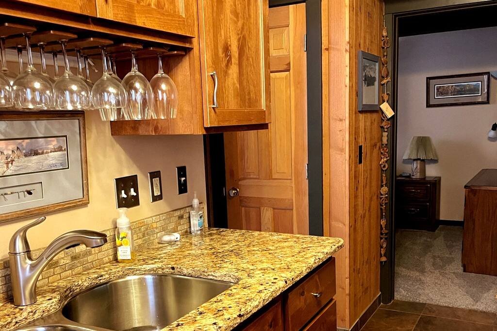 cozy-condo-with-valley-views-by-merrily-vacation-properties/