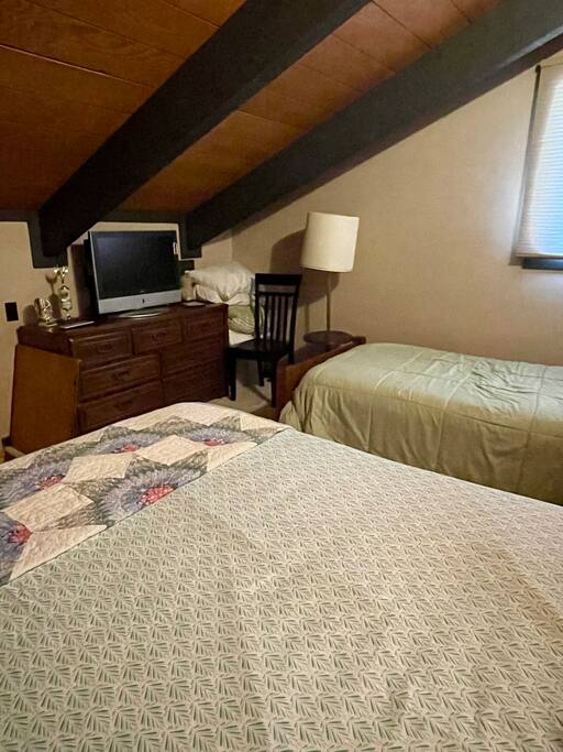 cozy-condo-with-valley-views-by-merrily-vacation-properties/