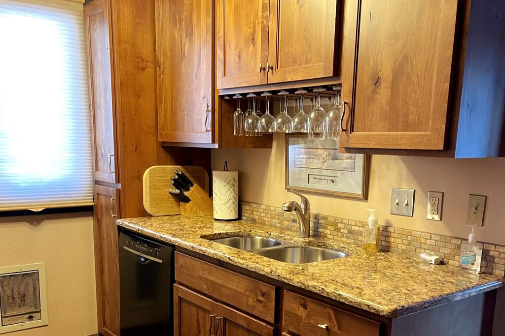 Kitchen Cozy Condo with Valley Views - by Merrily Vacation Properties