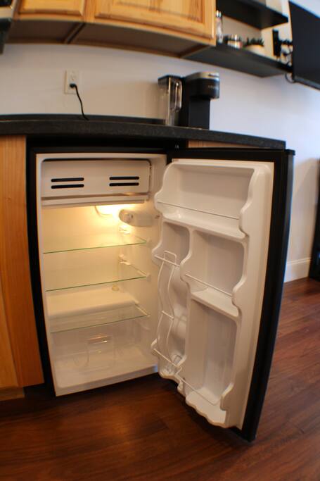 new!-charming-condo-in-the-heart-of-downtown/