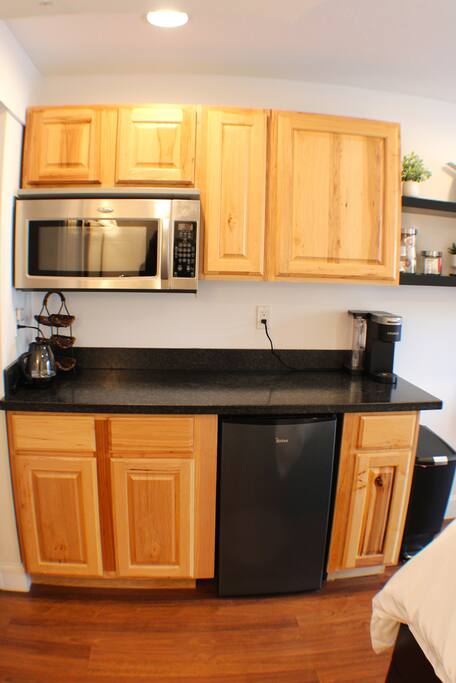 new!-charming-condo-in-the-heart-of-downtown/