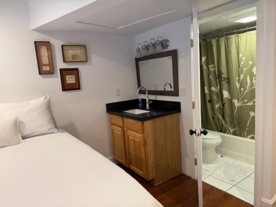 NEW! Charming Condo in the Heart of Downtown