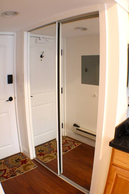 new!-charming-condo-in-the-heart-of-downtown/