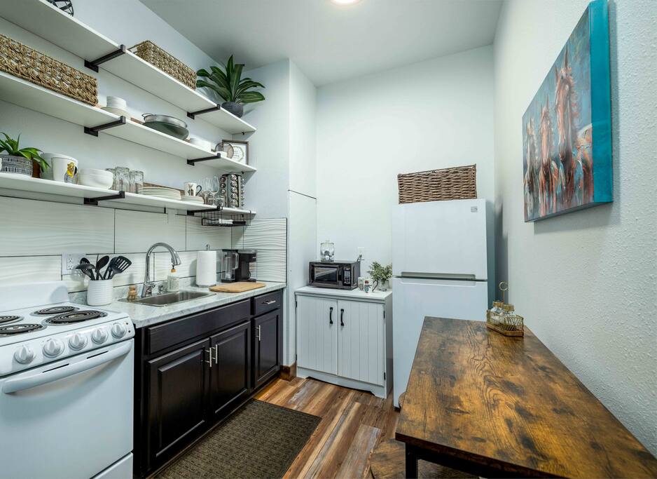 Big Sky Bound - Minutes from Airport - by Merrily Vacation Properties