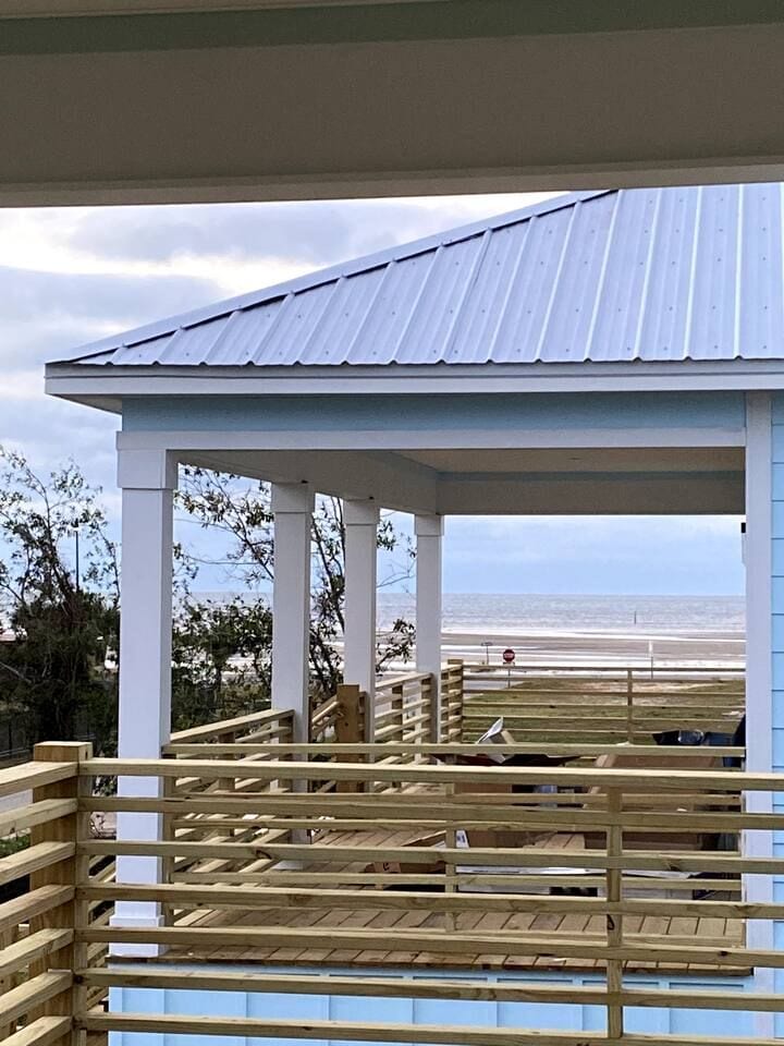 Brand new Home with Beautiful Beach views - Gulfport