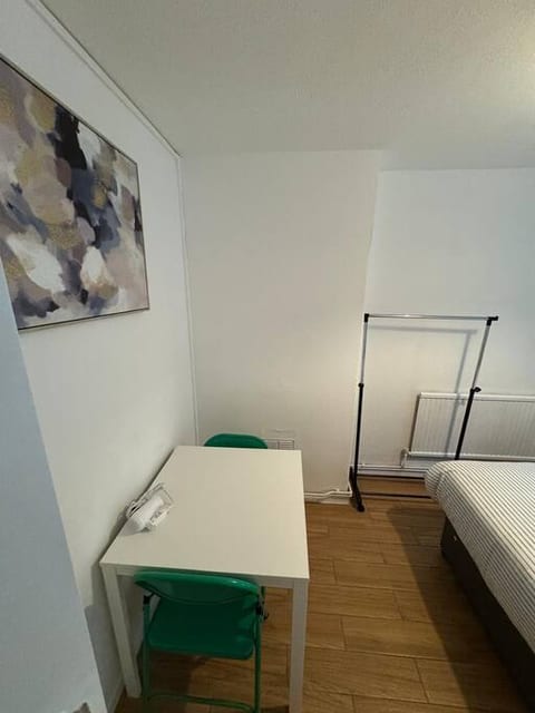 Central London Apartment, Zone 1
