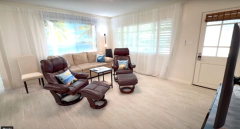 Gulf Gate Escape near Siesta Key Beaches