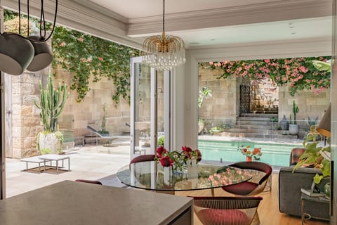 The Darling Private Oasis Heated Magnesium Pool