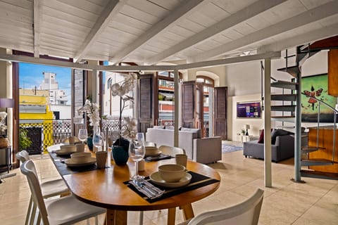 Royal Imperial | Balcony Private | Old San Juan