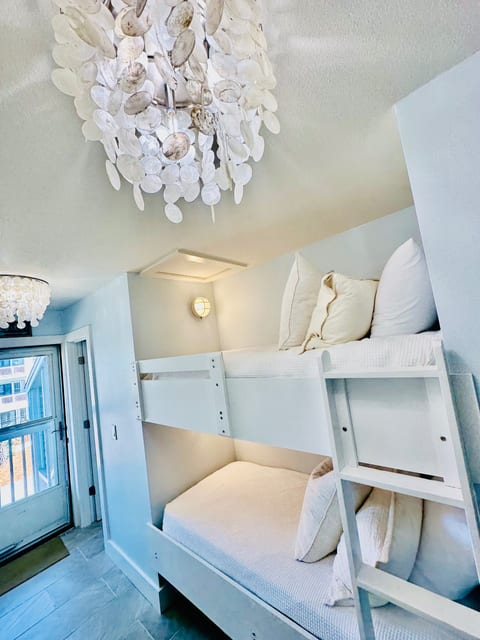 Drift Away in Serene Inlet Beach near 30A