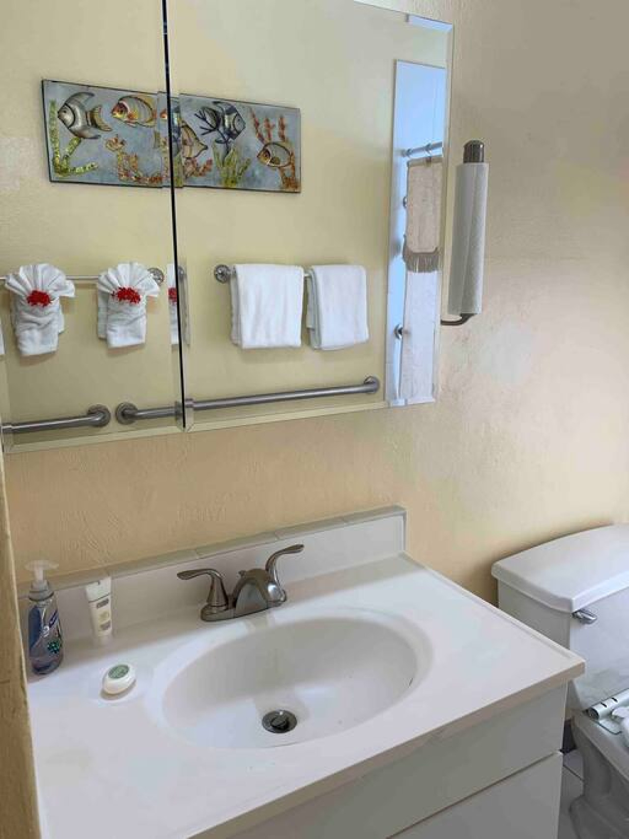 s3-bp-or-steps-to-beach/