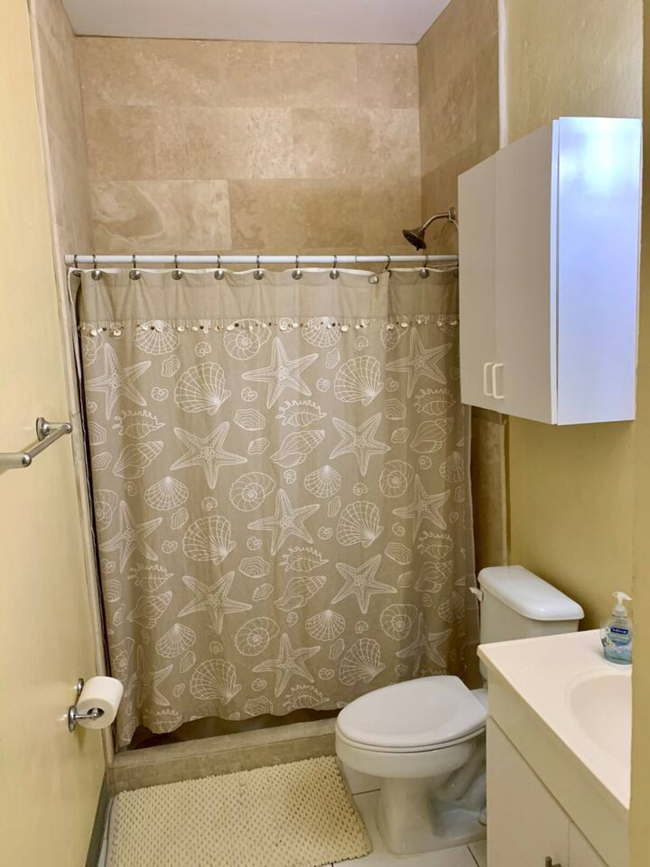 s2a-bp-or-steps-to-beach-or-private-room-in-shared-suite/